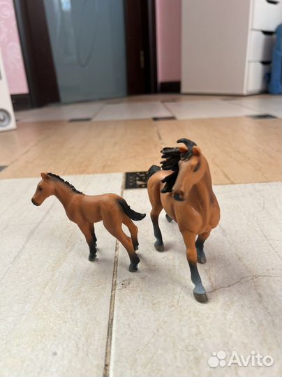 Фигурки игрушки Attivio Лошадки гнедые
