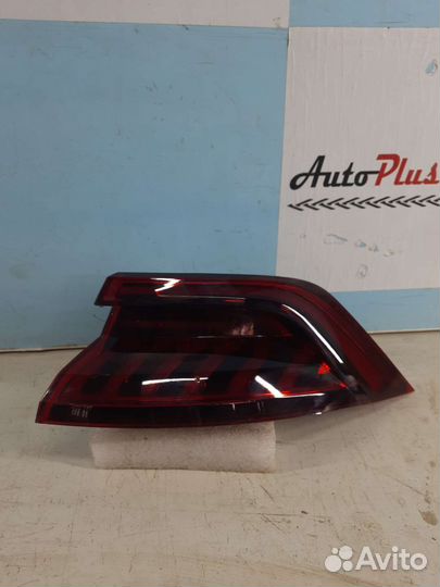 Фонарь задний правый Audi Q8 светодиодный
