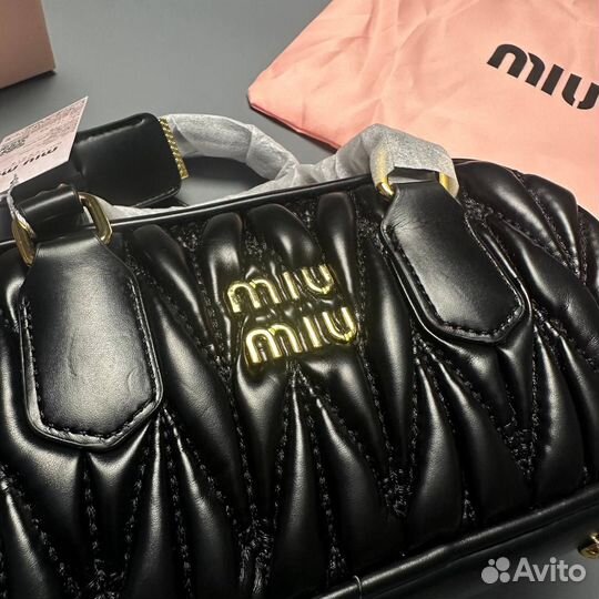 Женская сумка Miu Miu кросс-боди багет