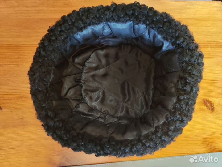 Шапка каракуль женская