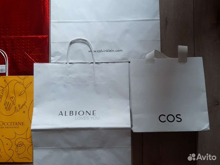Брендовые пакеты и подарочные