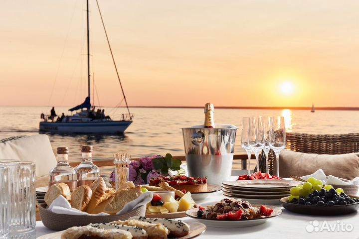 Аренда катера в центре до 9 гостей