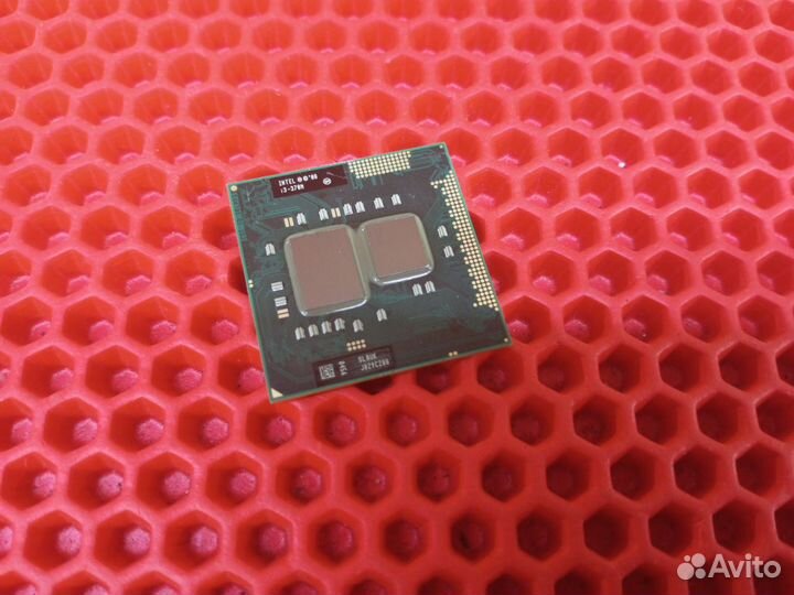 Intel Core i3 370M (2 ядра, 4 потока, 2.4 GHz)