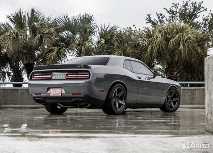 Кованые диски в стиле Vossen Dodge Challenger R20