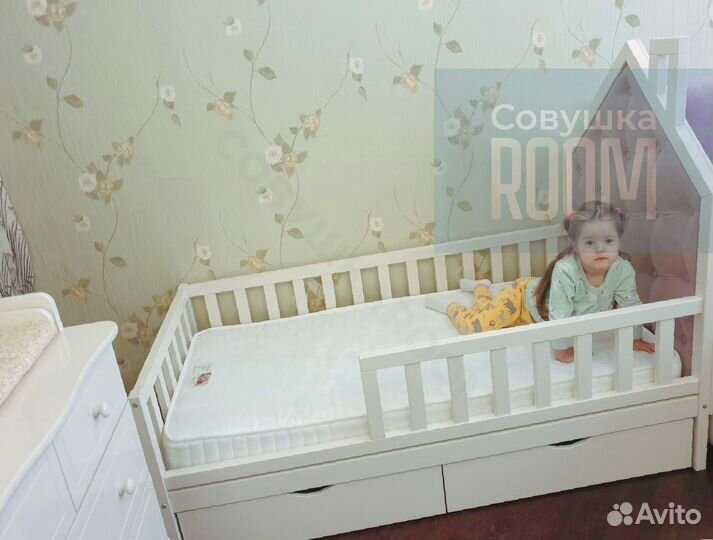 Детская Кровать из бука домик