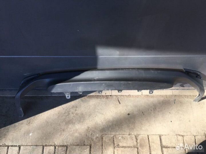 Накладка Юбка переднего бампера Toyota Camry V70