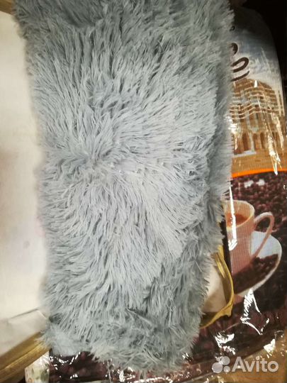 Пушистые качественные пледы в наличии