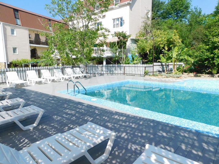 Комната 20 м², 1/4 эт.