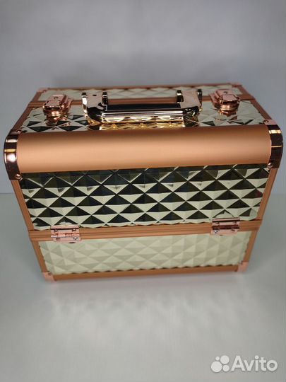 Бьюти кейс золотой ромб