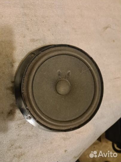 Динамик задний Skoda Yeti 2011