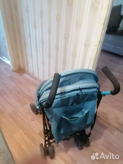 Прогулочная коляска трость