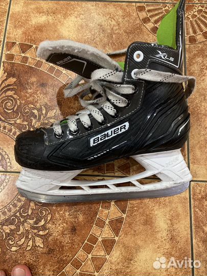 Хоккейные коньки bauer