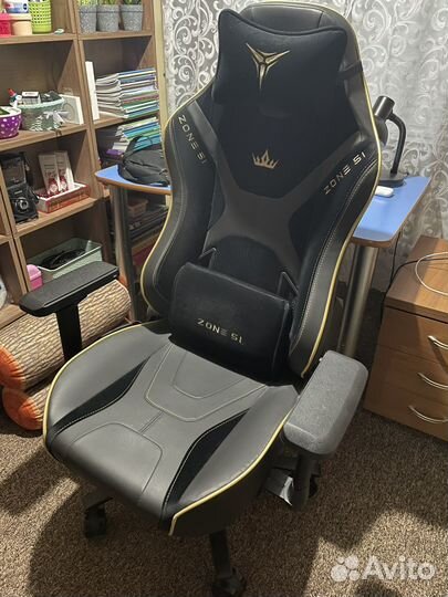Игровое кресло Zone 51 armada royal