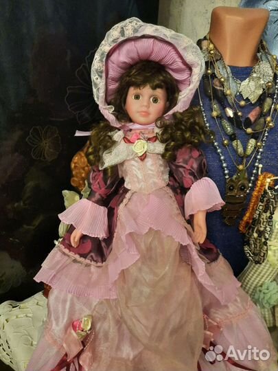 Кукла для игры и коллекции