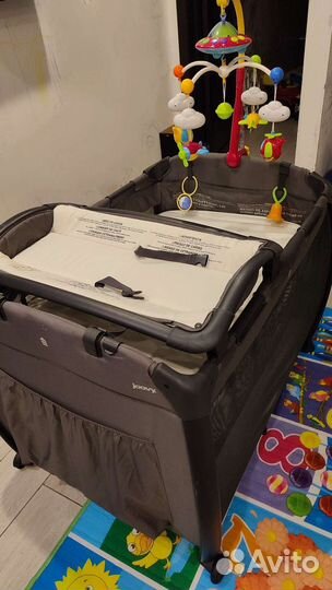 Кровать-манеж joovy room