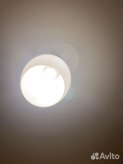 Потолочные светильники б/у 2 шт в комплекте