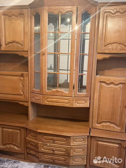 Стенка из массива дуба СССР (шкаф)