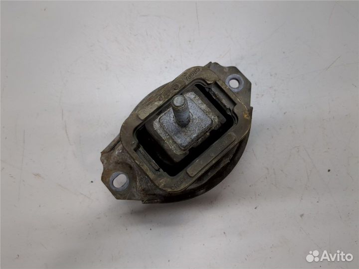 Подушка крепления двигателя Land Rover Discovery 3