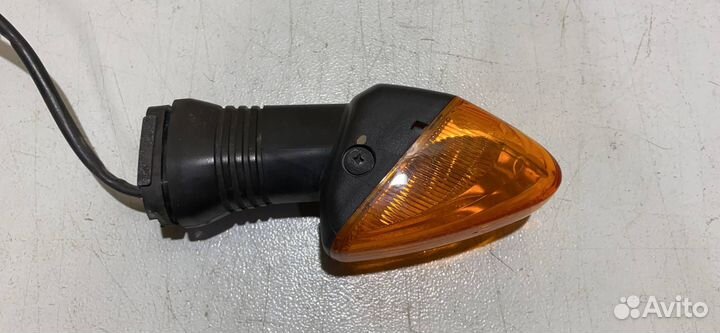 Поворотник (указатель поворота) перед. прав