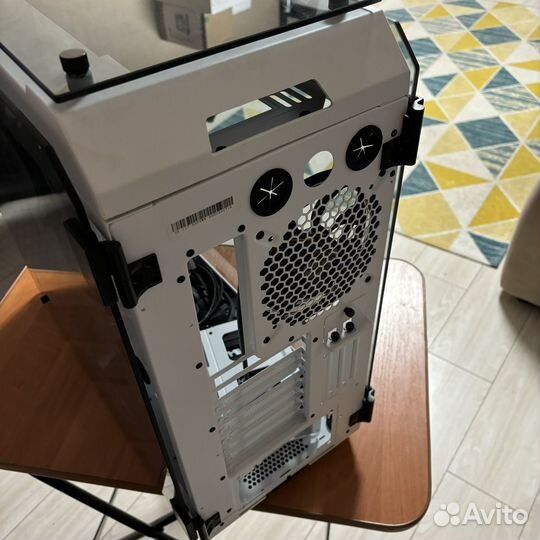 Thermaltake View 71 TG Snow