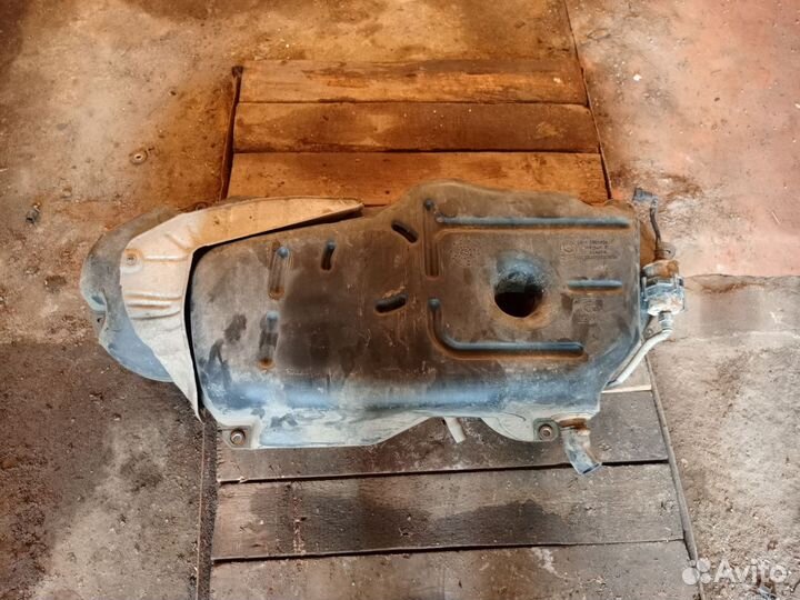 Бензобак geely мк