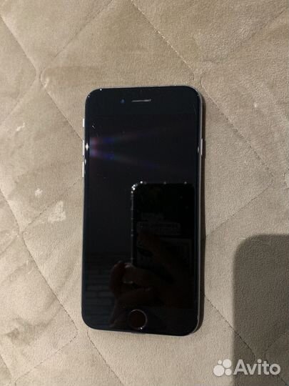 iPhone 6S, 64 ГБ