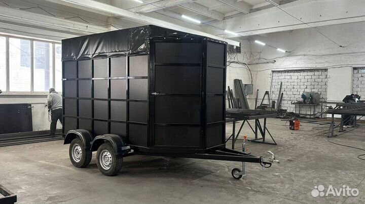 Прицеп коневоз