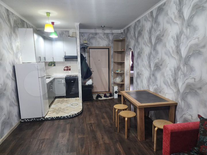 2-к. квартира, 49 м², 4/17 эт.
