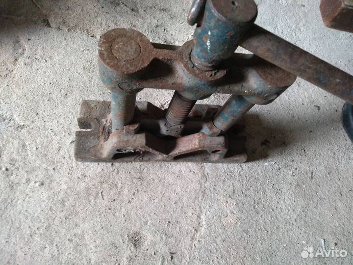 Тиски трубные СССР