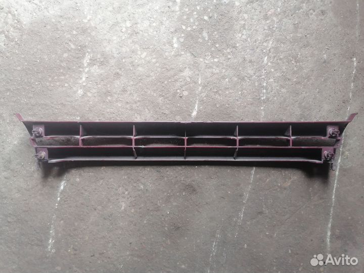Решетка радиатора Тойота Превия