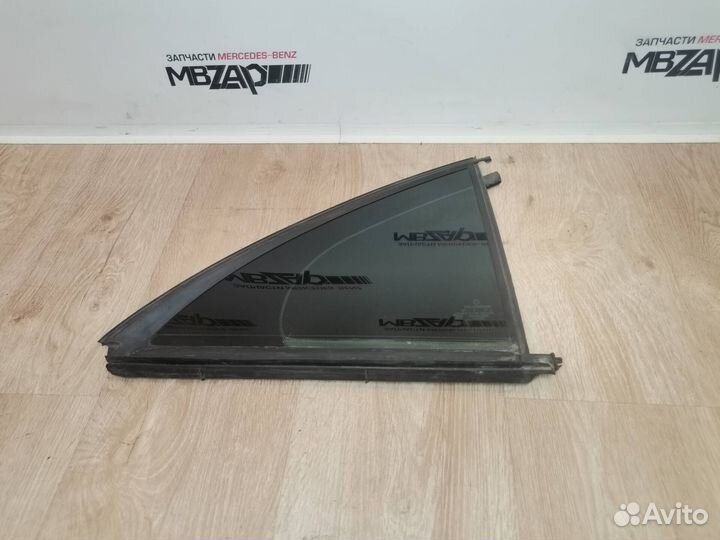 Форточка задней правой двери Mercedes W221 S 221