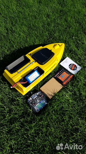 Прикормочный карповый кораблик для рыбалки Камарад