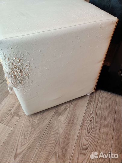 Тумба прикроватная белая