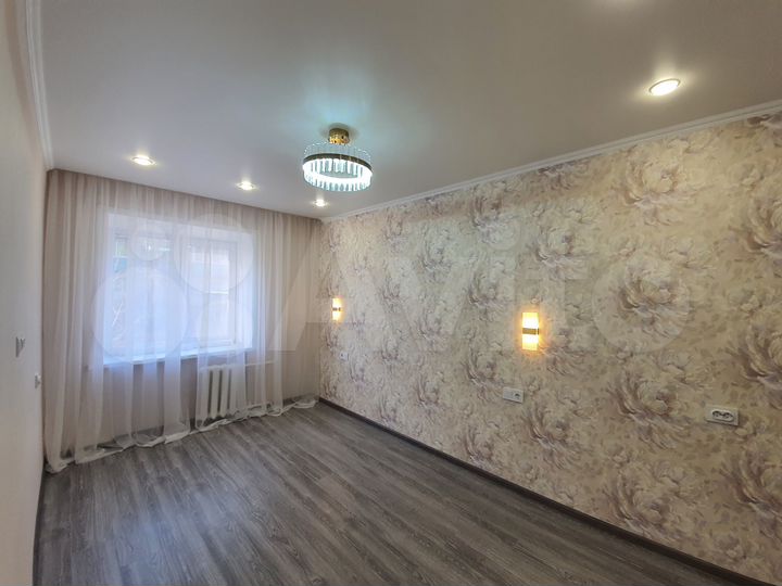 2-к. квартира, 47 м², 2/5 эт.