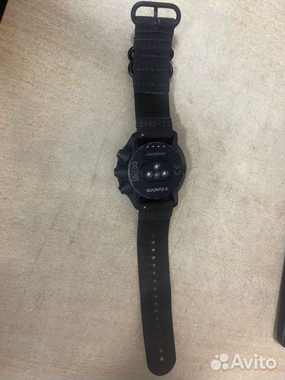 Часы suunto 9
