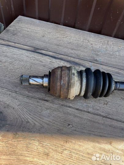 Привод передний левый Opel Vectra 1.6