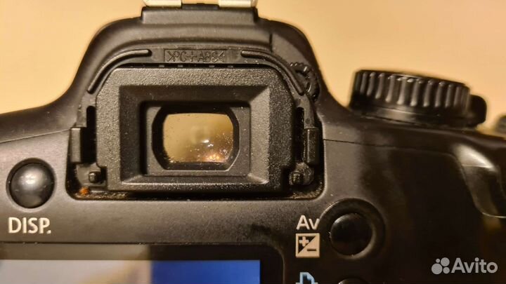 Фотокамера Canon EOS 1000D с Canon EF 28-200mm