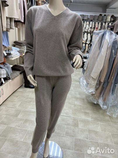 Женская одежда из натурального кашемира