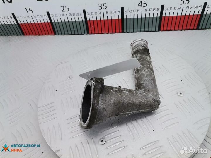 Корпус термостата Toyota RAV4 2 (XA20) рест. 2004