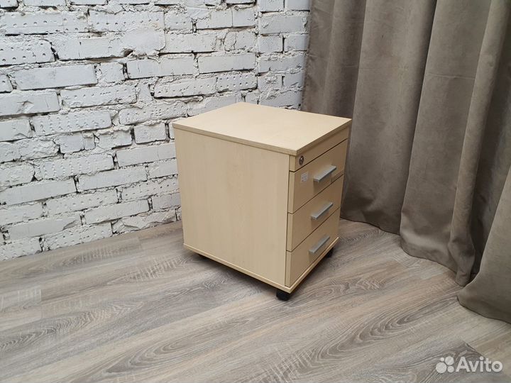 Тумба подкатная