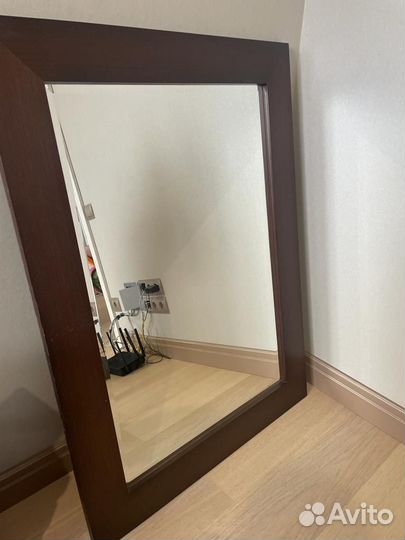 Зеркало в деревянной раме бу