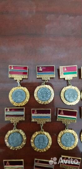 Значки и медали СССР