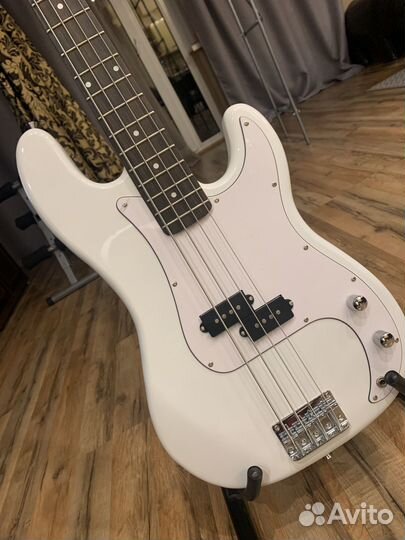 Бас гитара Yamaha и другие