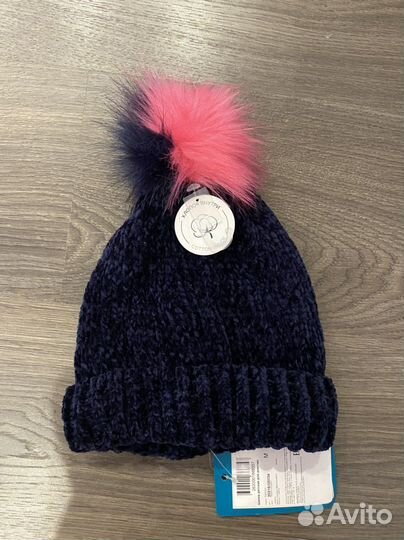 Шапка для девочки новая