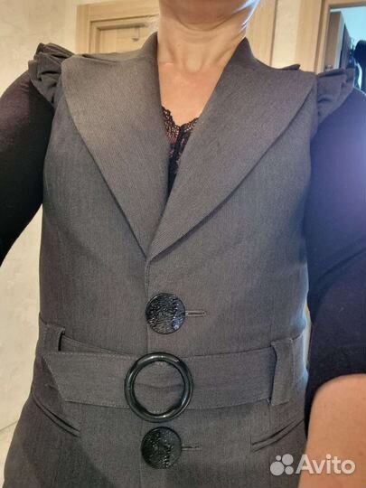 Брючный костюм новый серый стрейч +боди полушерст