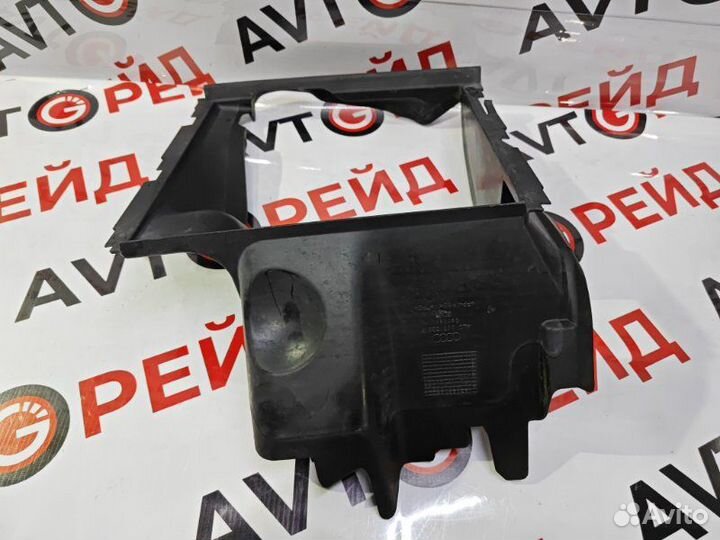 Воздуховод правый Audi Q7 4L cjtc 02.05.2012