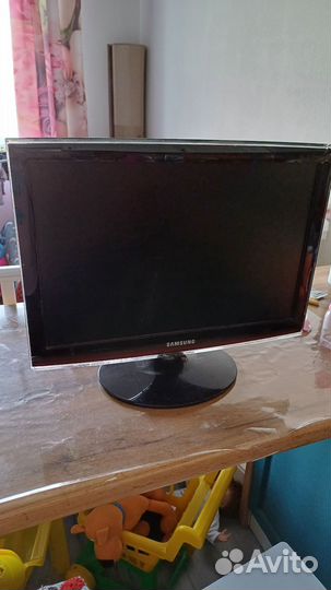 Монитор Samsung