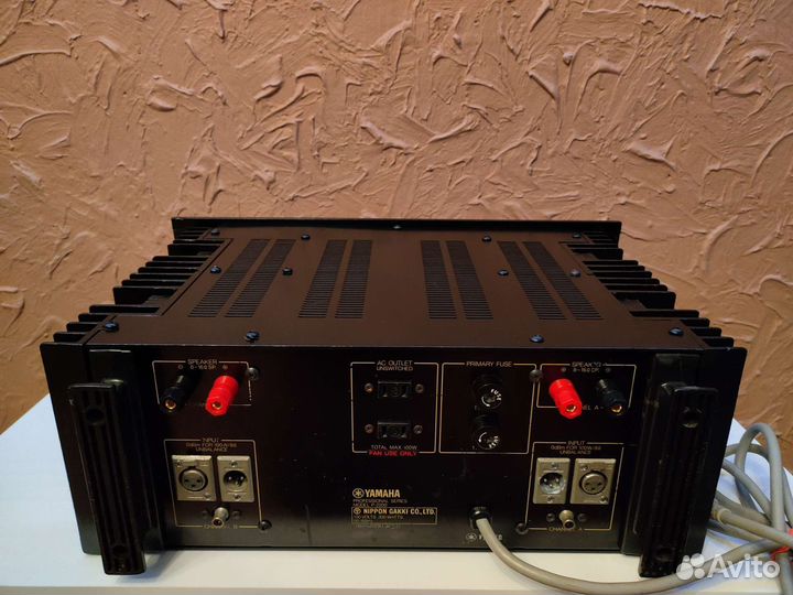 Усилитель мощности yamaha p2200