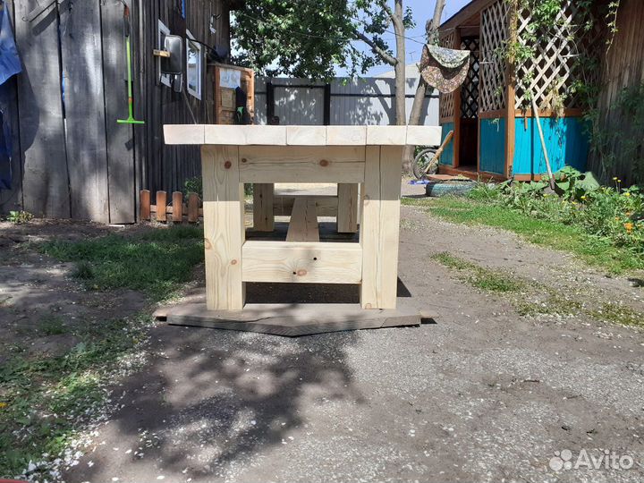 Стол из масива