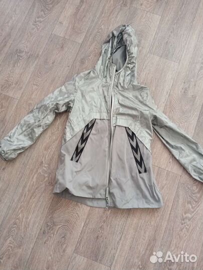 Ветровка для девочки